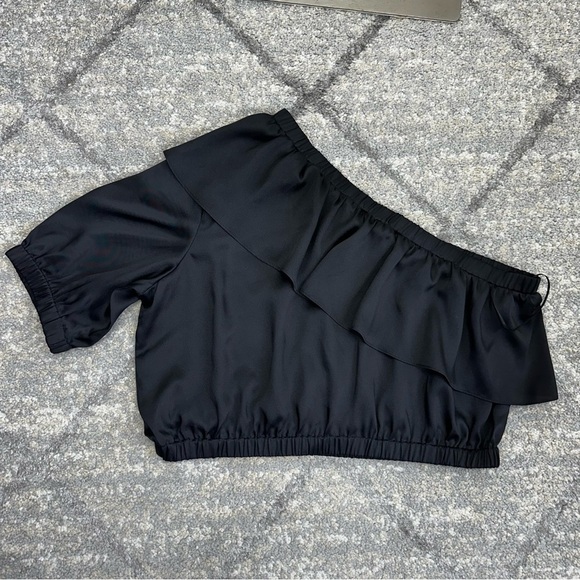Express women one shoulder ruffle satin cropped black top XL new - Picture 1 of 10